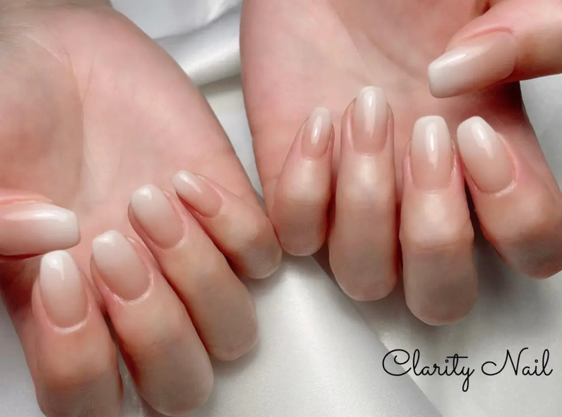 ネイル グラデーション ハンドネイル Clarity Nailのネイルデザイン