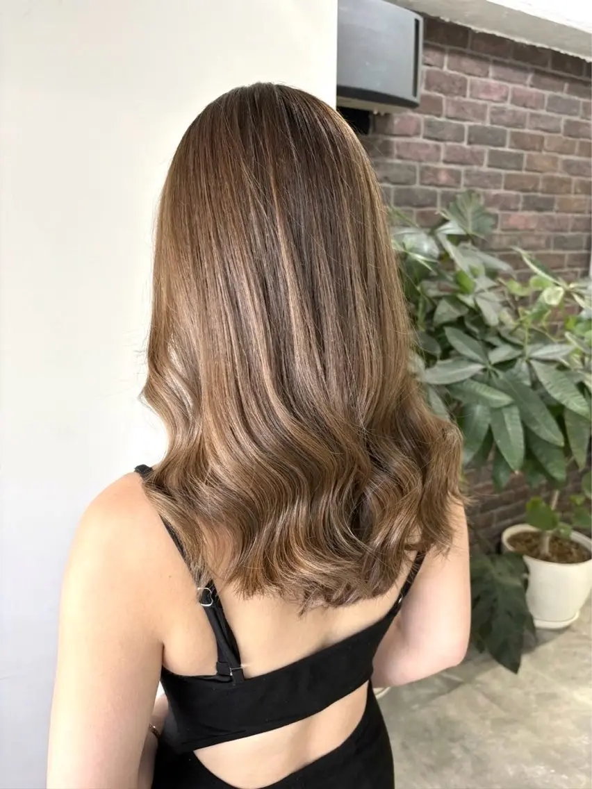 セミロング カラー カット ヘアカラー トリートメント ヘッドスパ 海外Style🌱 KOHEIのヘアスタイル