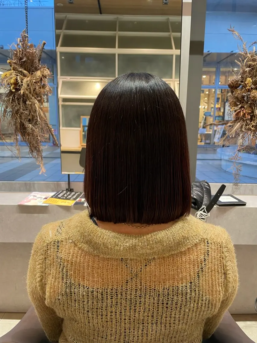 ショート トリートメント レイヤーカット /momocaのヘアスタイル