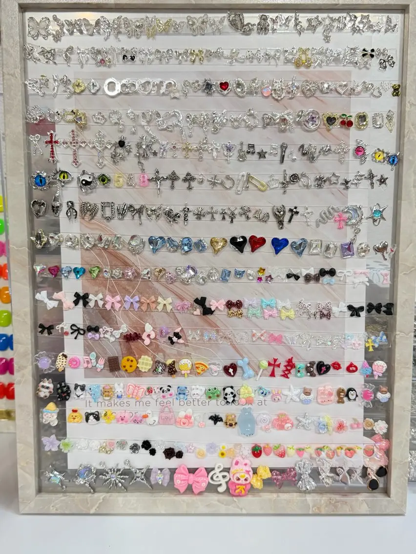 ネイル KIRA LILYのネイルデザイン