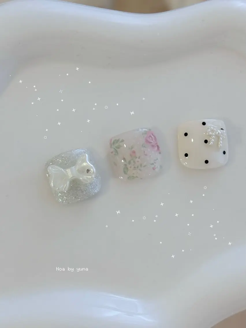 【フットバス付き🛁】フット親指1本アートଘ( ੭⁰̷̴͈ ᵕ ˘͈)੭🍑💭の写真