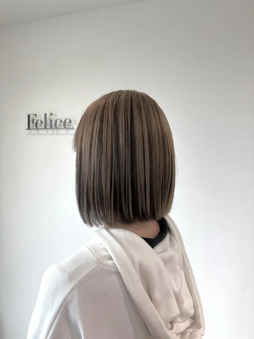 ミディアム 池澤 京華のヘアスタイル