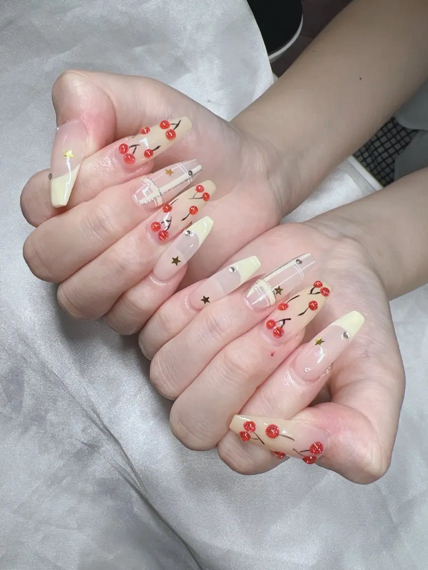ネイル オーロラネイル チークネイル 長さ出し フットネイル フレンチネイル Lee Nails チップ長さだし専門店のネイルデザイン