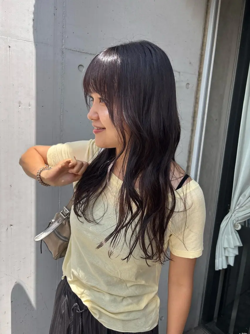 セミロング 宇留間 涼香のヘアスタイル