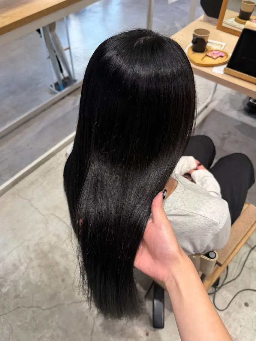 ロング カラー 透明感カラー 田村 結依花のヘアスタイル