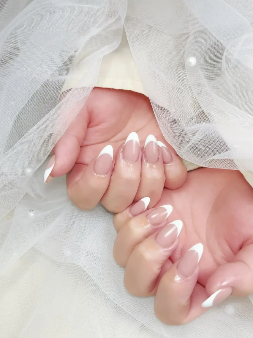 ネイル 長さ出し フレンチネイル S. Hanaのネイルデザイン