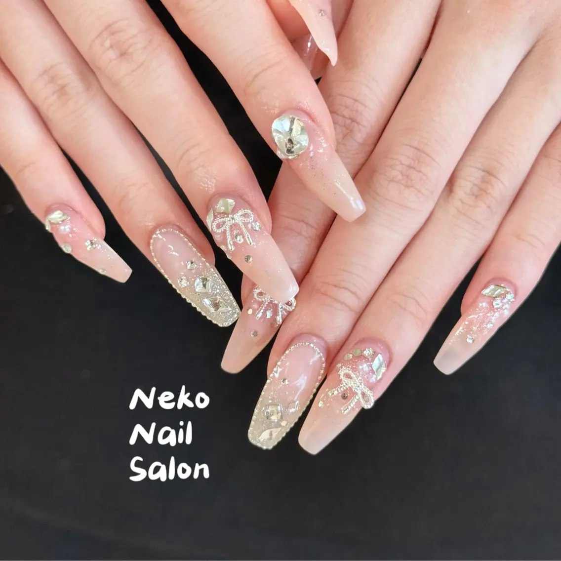 ロング ハンドネイル neko nailのネイルデザイン