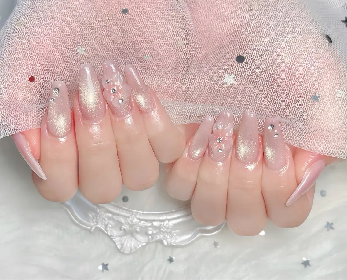 ネイル チークネイル 長さ出し フレンチネイル ジェルネイル グラデーション ハンドネイル THANHTHANH NAILのネイルデザイン