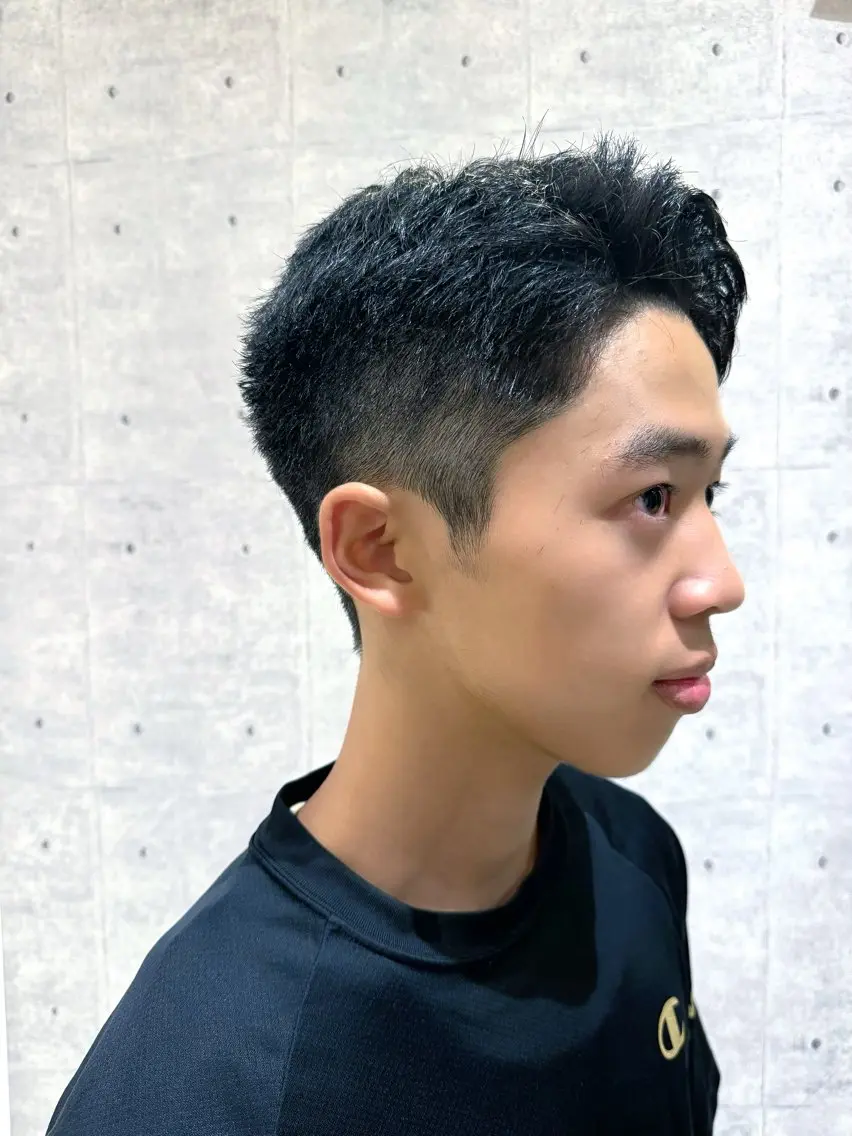 ショート メンズ キッズ アップバング フェードカット 刈り上げ くせ毛 レディースカットモ デル募集中KAITOのヘアスタイル