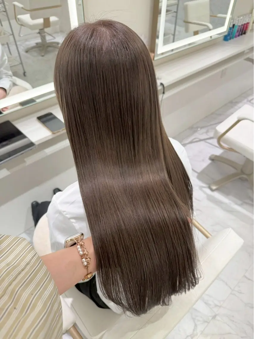 ロング カラー ヘアカラー トリートメント ParveMix 岡本えりかのヘアスタイル