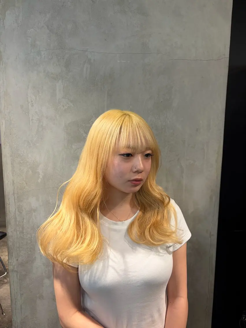 セミロング カラー ヘアアレンジ ハイトーン💖 etsukiのヘアスタイル