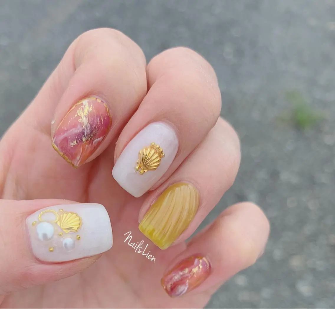 ネイル ニュアンスネイル 夏ネイル studio e n / RiNのネイルデザイン
