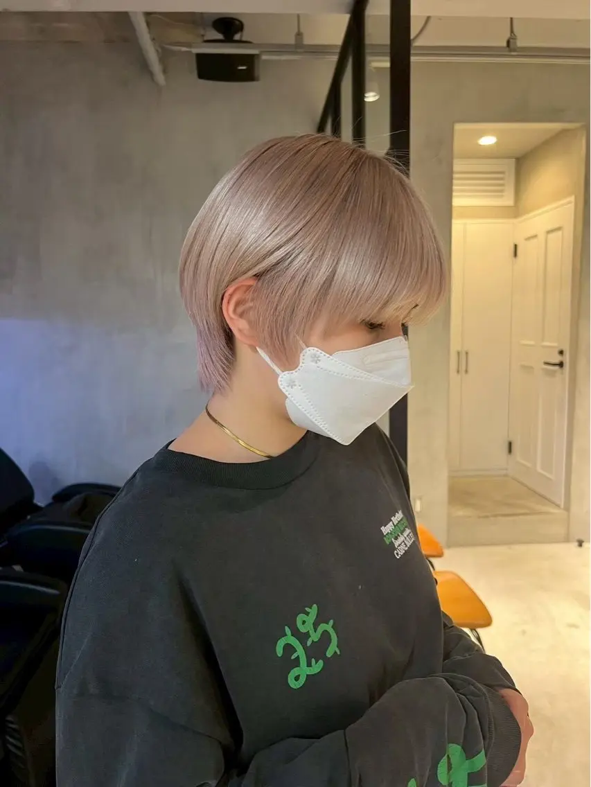 ショート カラー ヘアカラー 岸田 和樹のヘアスタイル