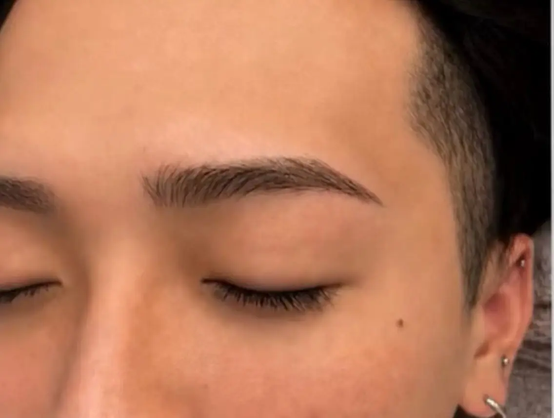 メンズ アイブロウ 宮島 菜摘のエステ・リラクイメージ