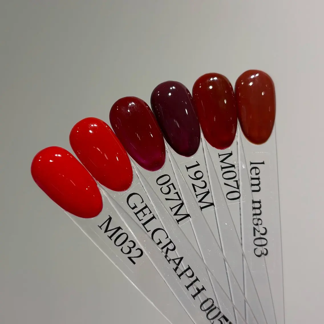 【 赤､ボルドー､ブラウン限定 】オフなし🍒ワンカラーの写真