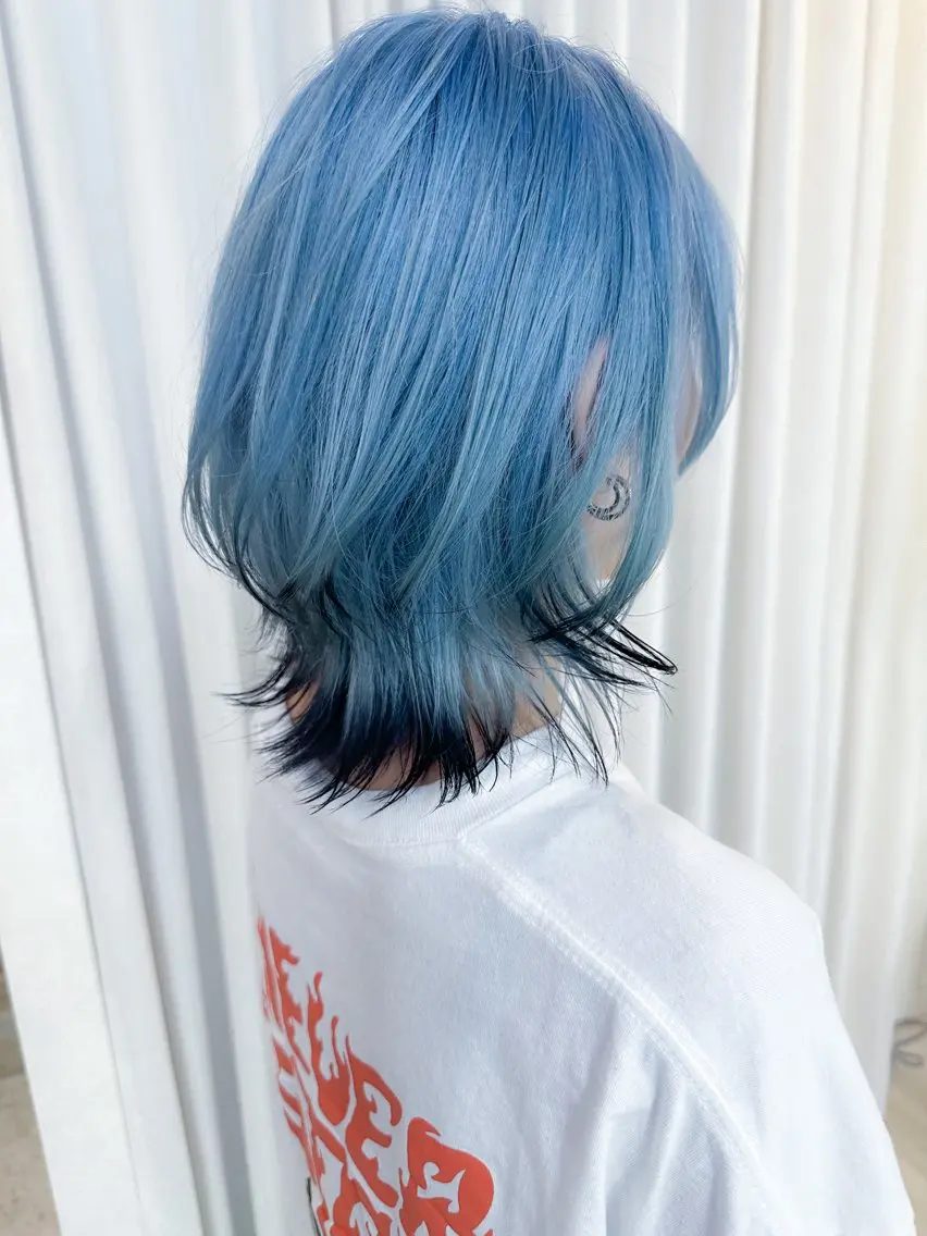 ミディアム カラー 黒髪 ブルーカラー ヘアカラー BOX mico.のヘアスタイル