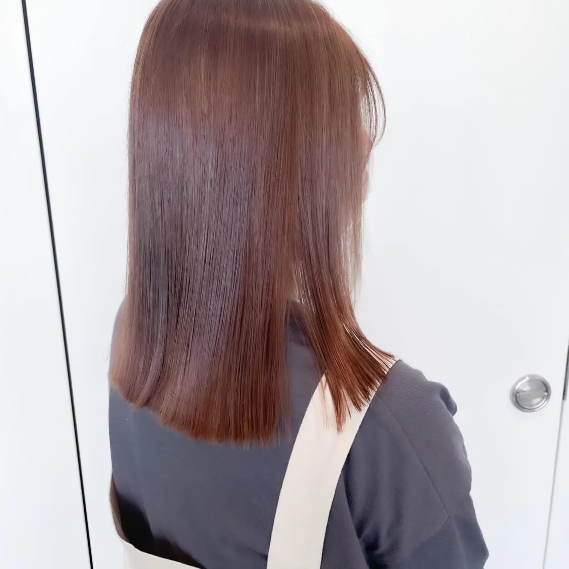 ショート カラー ヘアアレンジ ミニボブ/ブリーチ 🌈MISATOのヘアスタイル