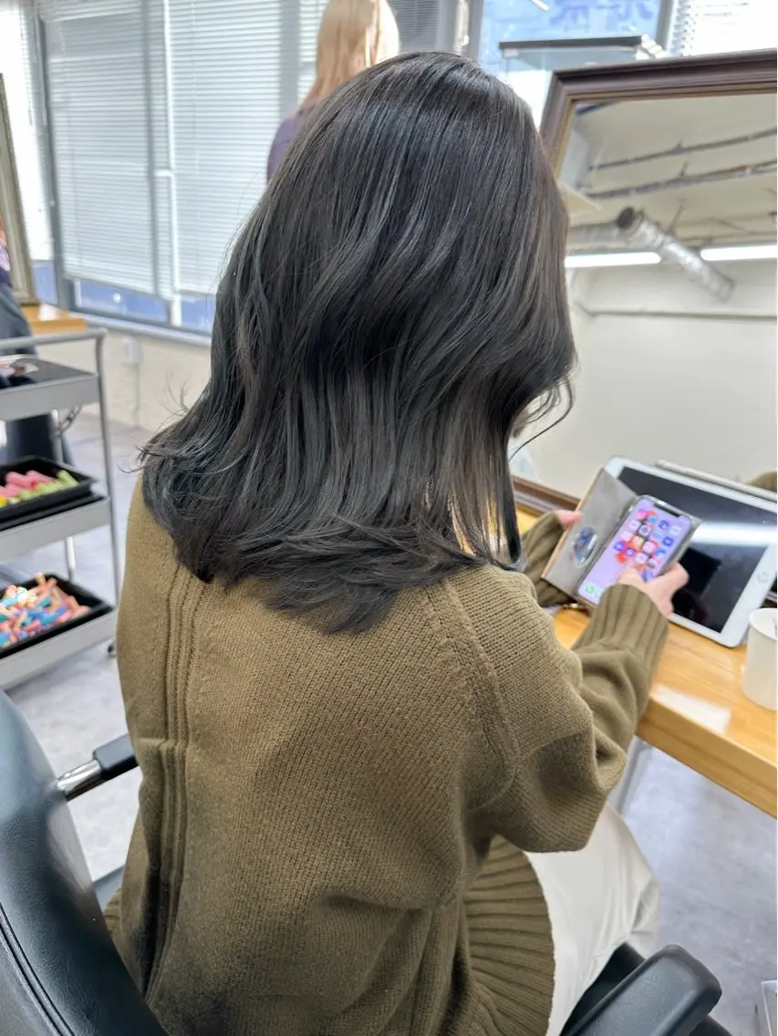 ミディアム 🧸🍯ダブルカラー モデルmio🍯🧸のヘアスタイル