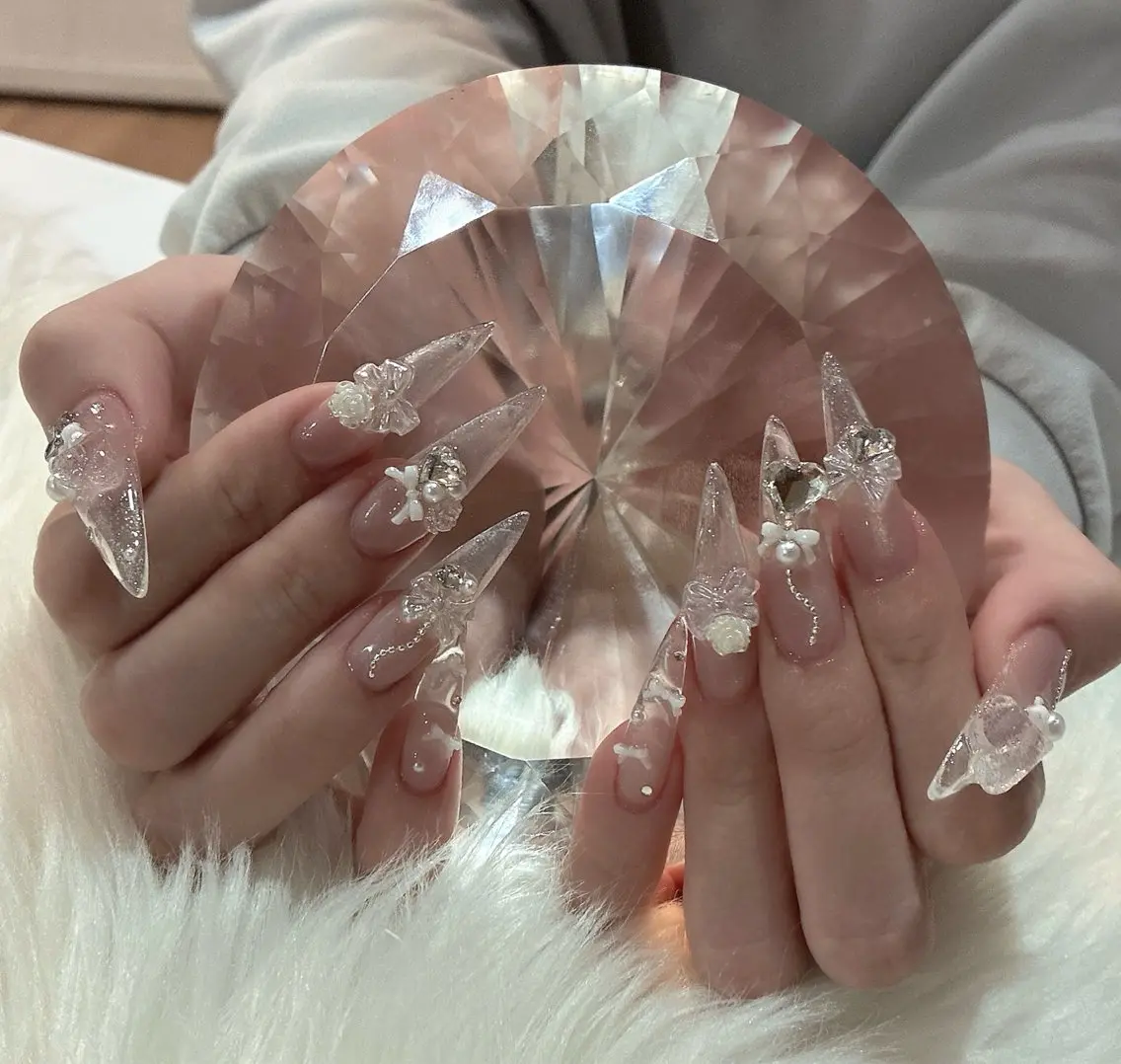 ネイル ハンドネイル LoaChaton kaeのネイルデザイン