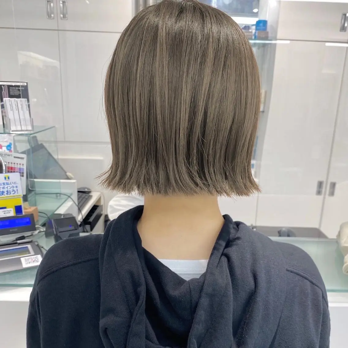 ショート カラー ヘアアレンジ KONOMI スタイリストのヘアスタイル