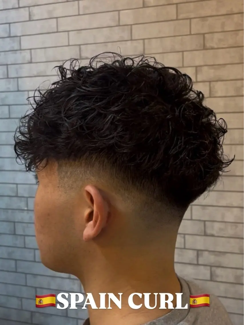 ショート パーマ メンズ スペインカール カット パーマ 海外風メンズ🇺🇸 💈N.Yuto💈の眉毛・アイブロウイメージ