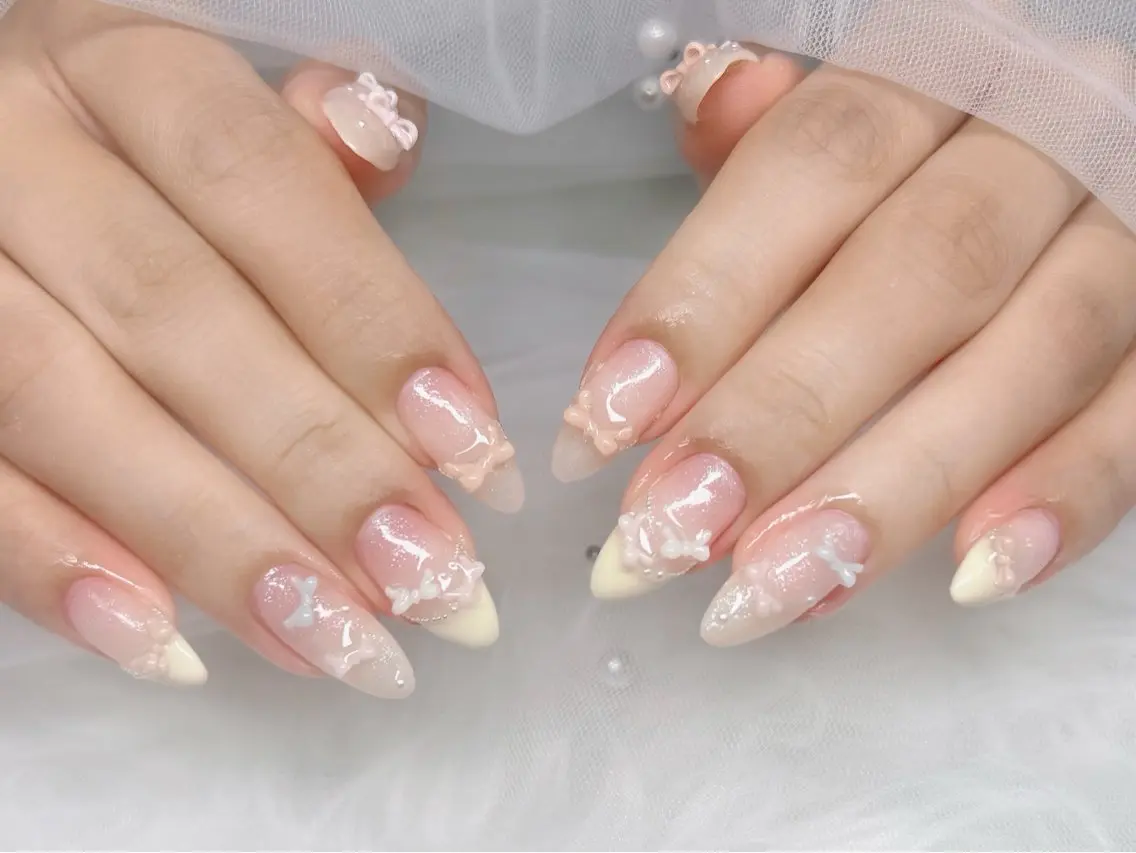 ネイル チークネイル ドット フレンチネイル グラデーション 韓国ネイル ハンドネイル Kei Nail Salonのネイルデザイン