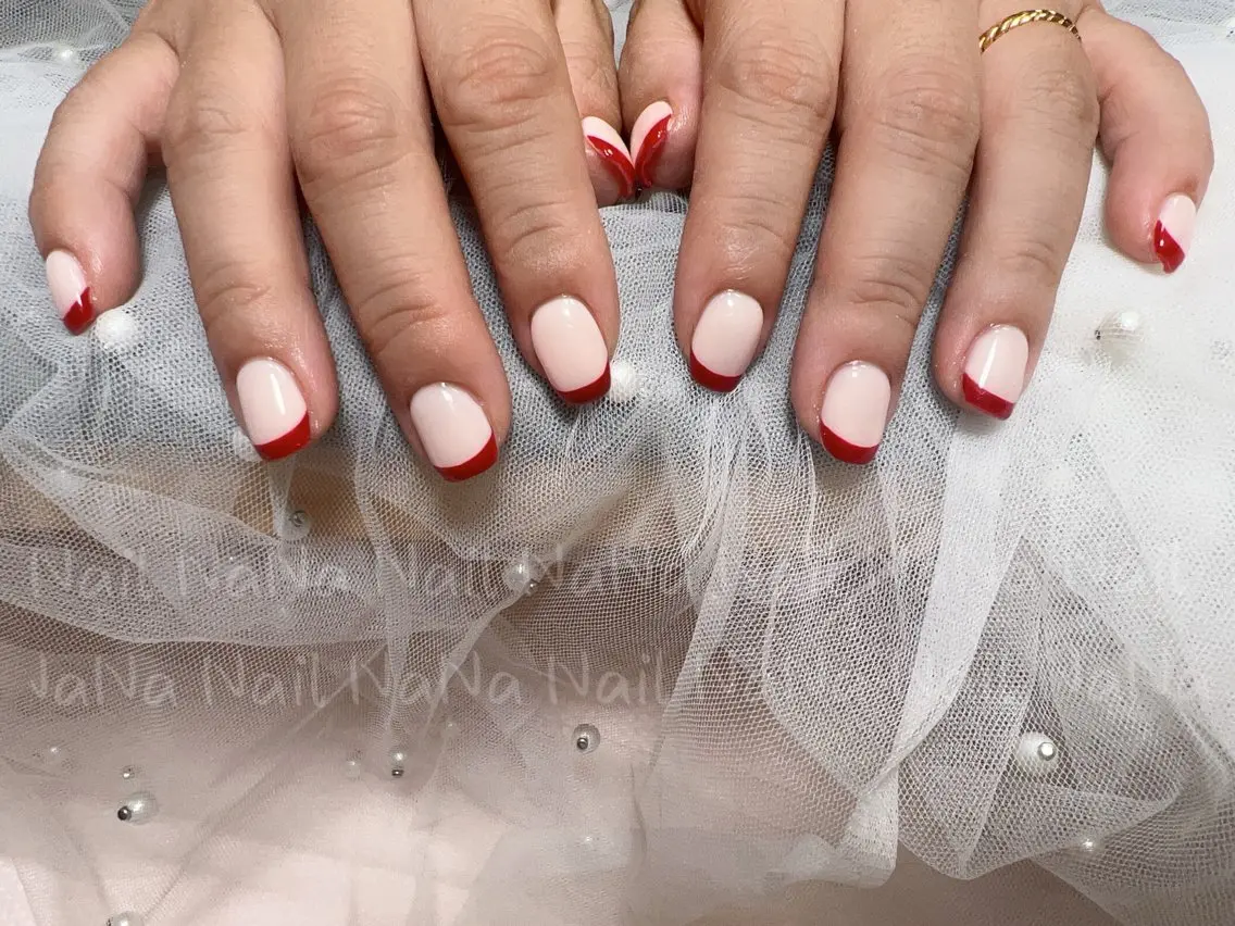 ネイル フレンチネイル 赤色 ハンドネイル Nail NaNaのネイルデザイン