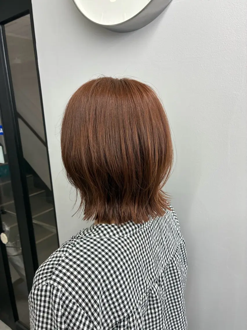 ミディアム カラー ボブレイヤー ベージュカラー ピンクカラー ピンクベージュ ボブ カット ヘアカラー かわごえ ゆうまのヘアスタイル