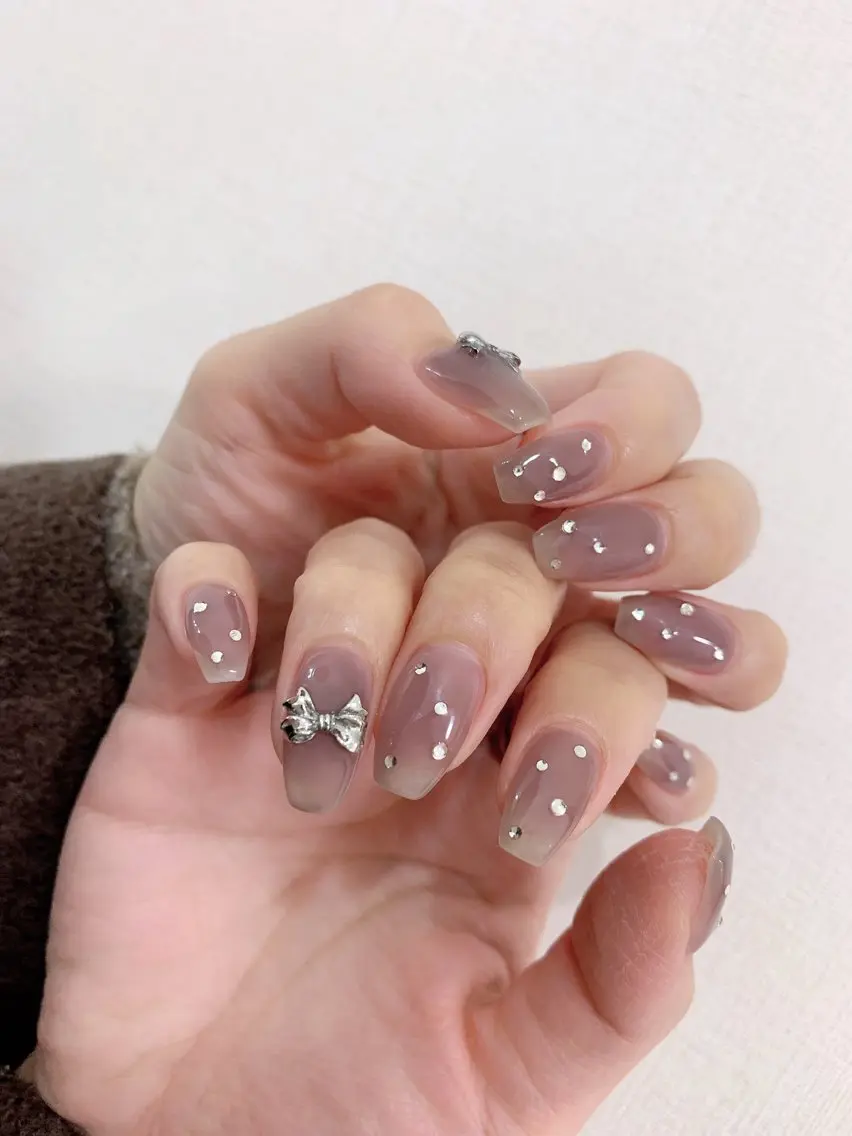 ネイル キラキラネイル シンプルネイル 春ネイル ワンホンネイル Rainbow Nailのネイルデザイン