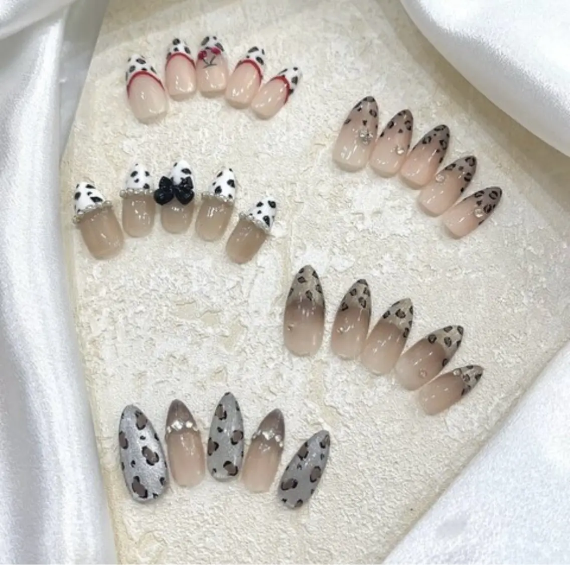 ネイル オーロラネイル 長さ出し フレンチネイル ジェルネイル ガラスフレンチ Rela・S NAILのネイルデザイン