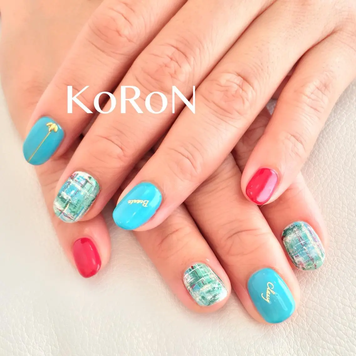 ネイル ブルー ゴールド ハンドネイル 自宅サロン鎌倉 KORONのネイルデザイン