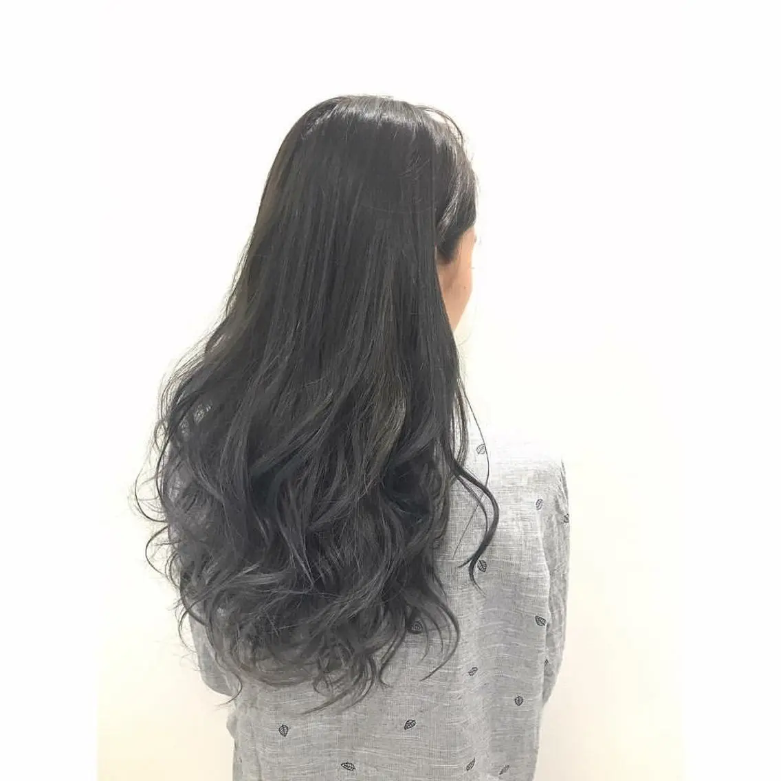ミディアム ハイトーンブリーチ 土坂 由志【京都】のヘアスタイル