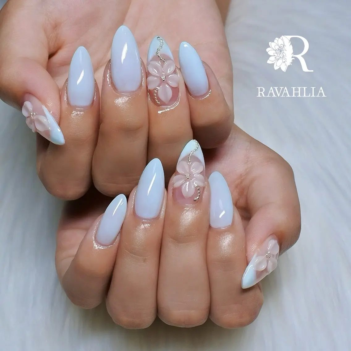 ネイル ハンドネイル nail room RAVAHLIAのネイルデザイン