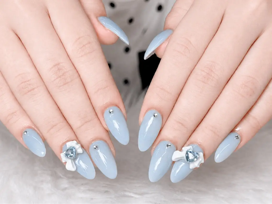 ネイル AURA NAIL 上前津のネイルデザイン