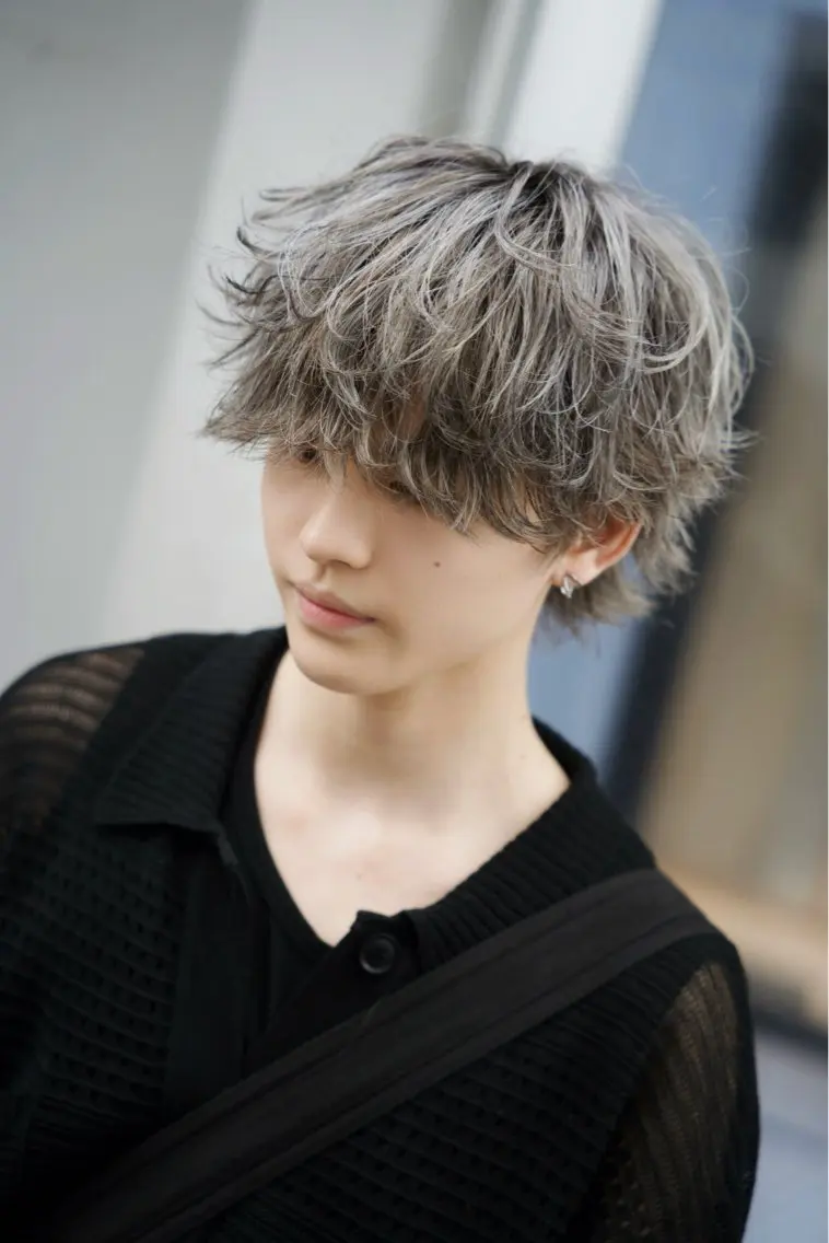 カラー メンズ メンズハイトーン ハイトーンカラー ヘアカラー ⚜️メンズカラー& パーマ⚜️りゅーがのヘアスタイル