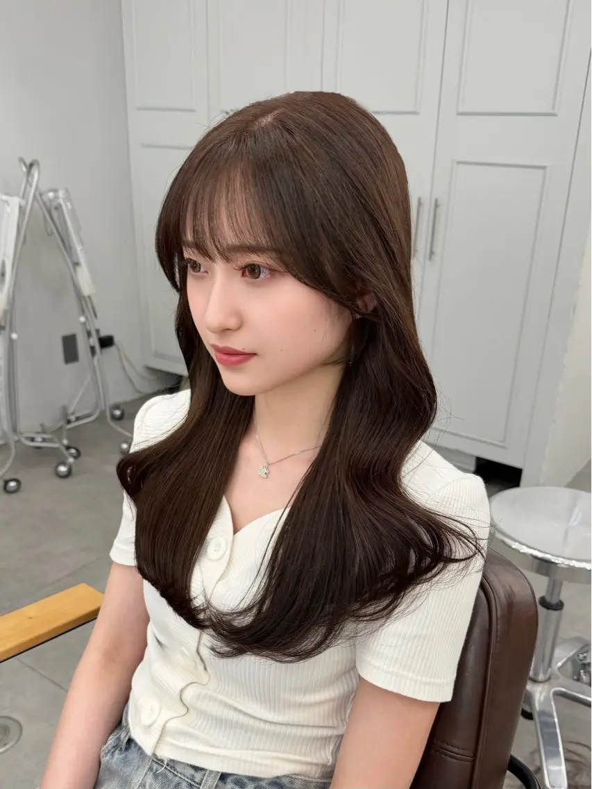 ロング くびれヘア 顔周りカット レイヤーカット カット ヘアカラー トリートメント 🧡くびれヘア/前髪 顔周り🧡久原結衣のヘアスタイル