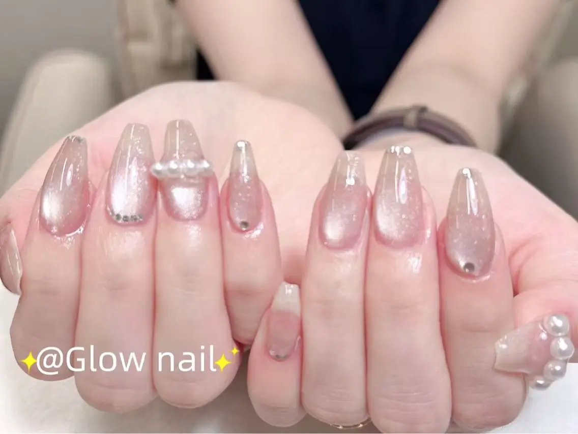 ネイル ハンドネイル Glow Minamiのネイルデザイン