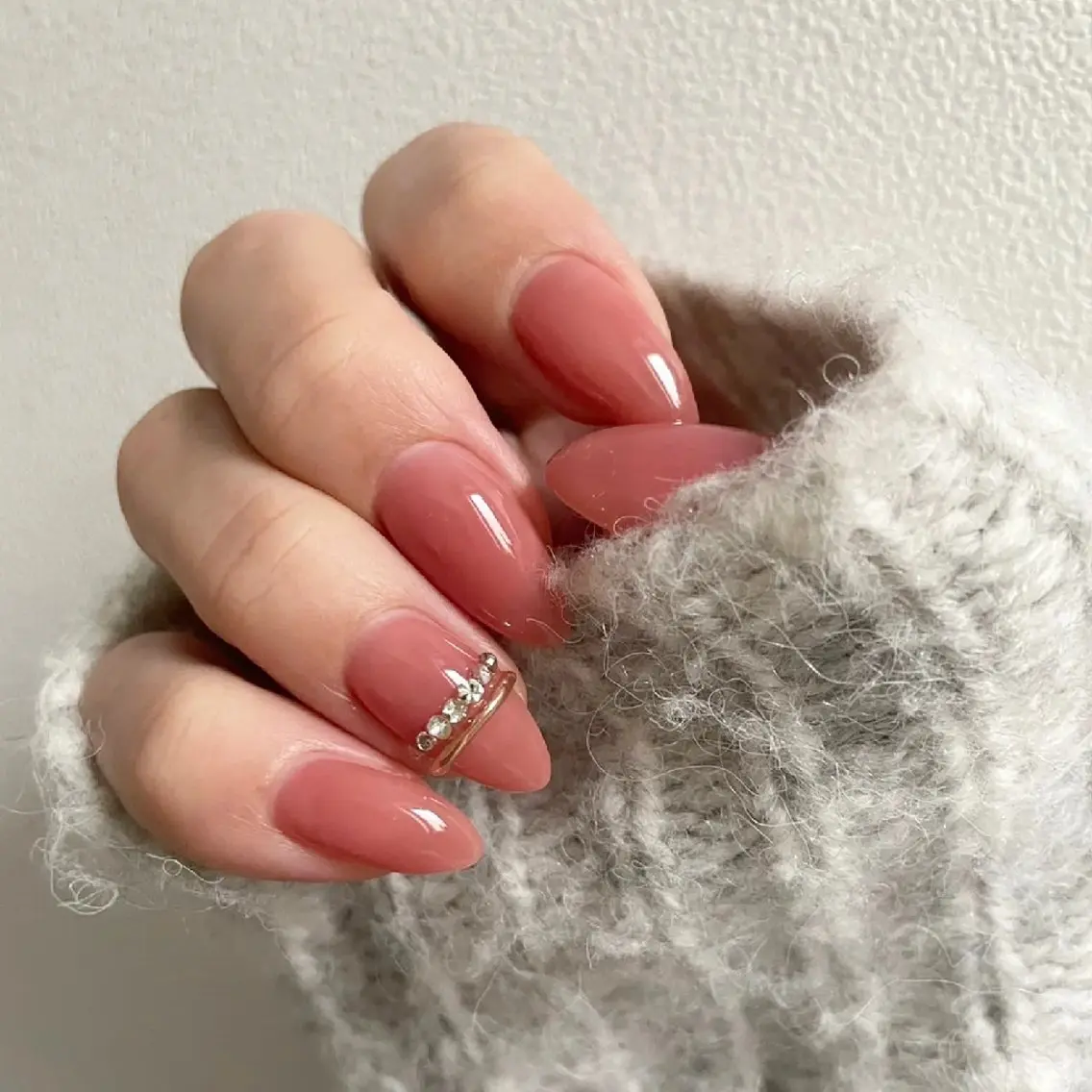 【初回限定】ワンカラー+アクセサリーネイル(2本)オフ込みの写真