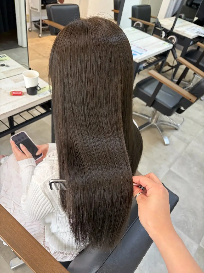 セミロング カラー 🥀韓国ヘア🥀 宮津真菜のヘアスタイル