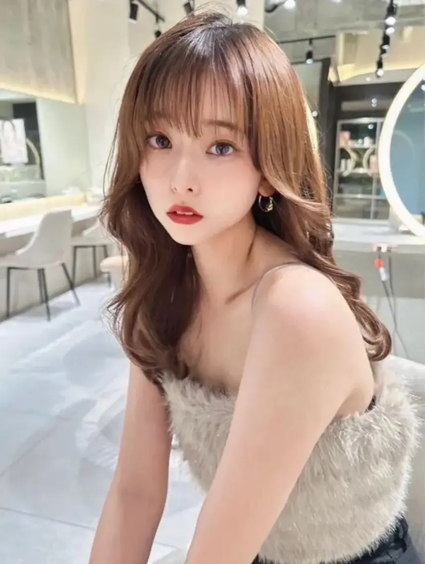 セミロング 透明感ヘアカラー chiharuのヘアスタイル
