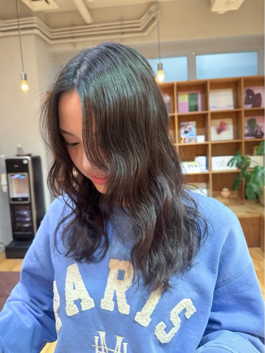 ミディアム パーマ カット パーマ 大橋 芽衣のヘアスタイル