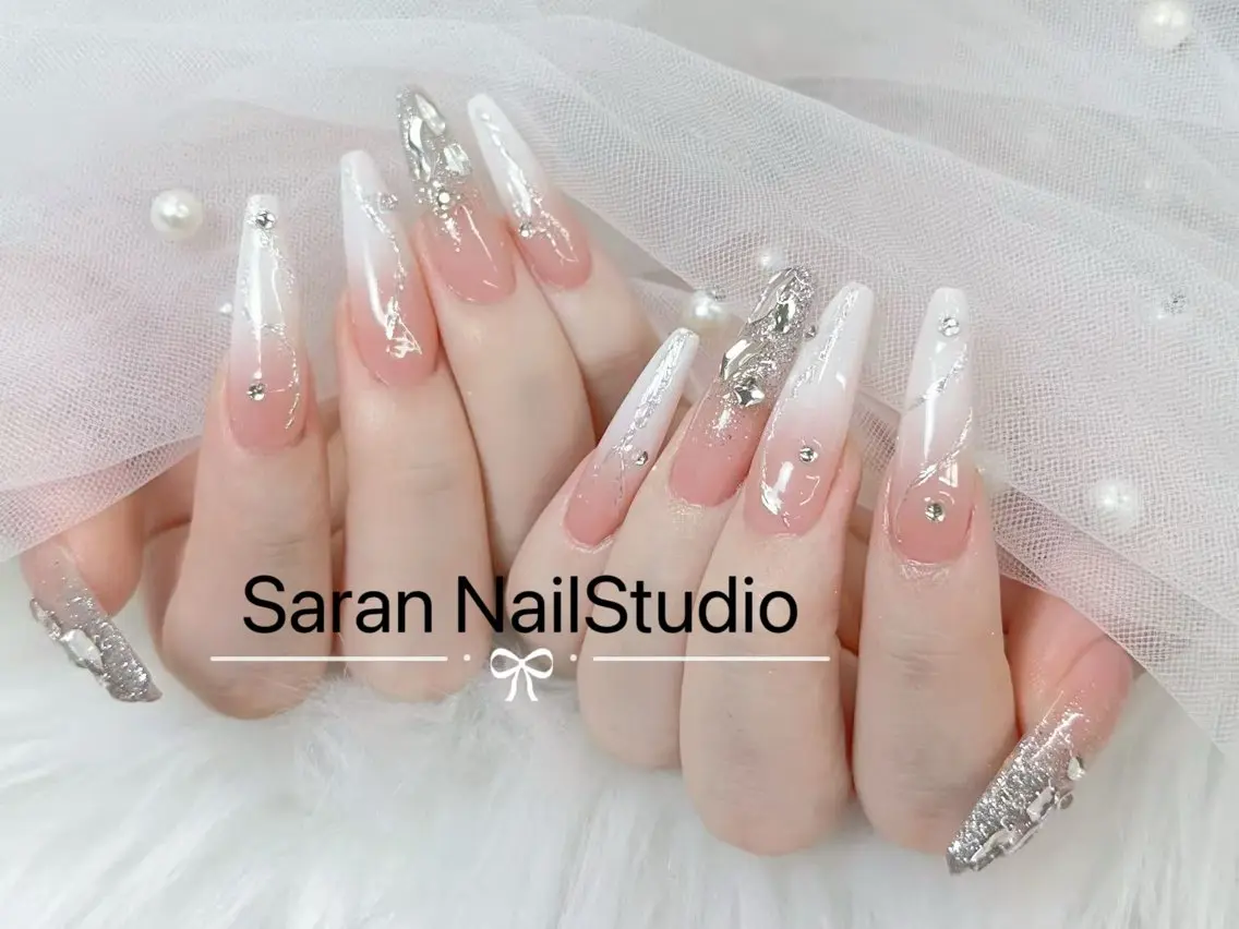 ネイル miho💦 Saran nailのネイルデザイン