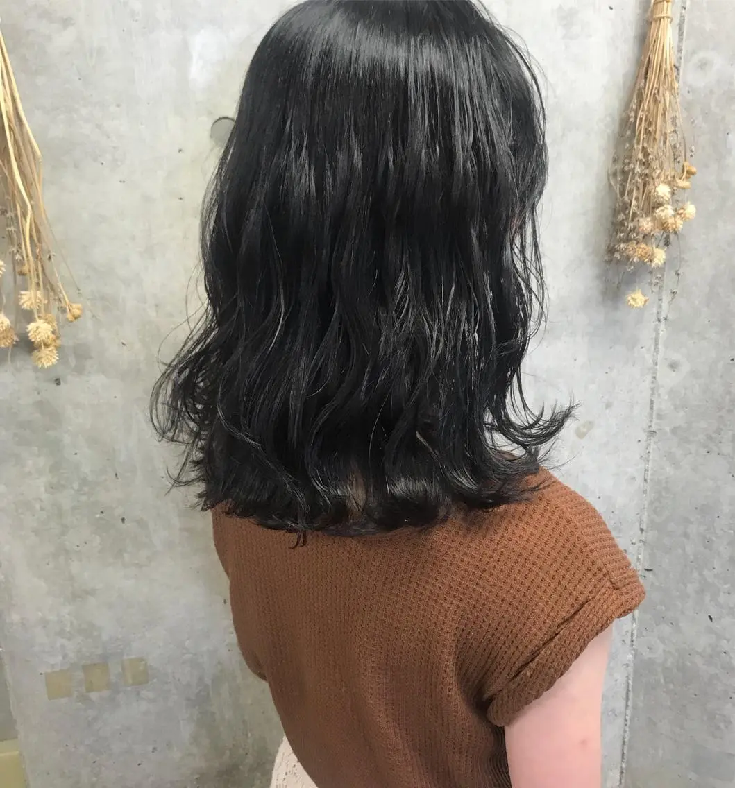 セミロング カラー ヘアアレンジ 黒髪 Satsuki ✂︎♡のヘアスタイル
