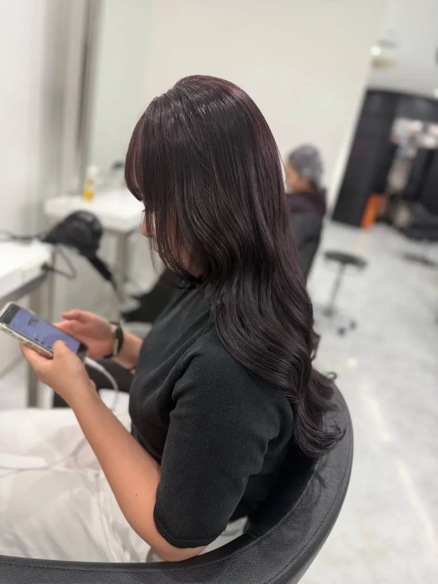 ロング カラー ブリーチ ダブルカラー ブリーチなしカラー ラベンダー💜 グレージュ🩶のヘアスタイル
