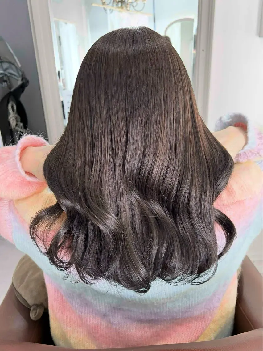 ロング カラー 杉村 南海のヘアスタイル
