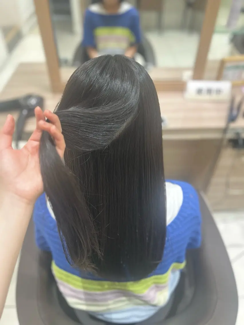 セミロング 縮毛矯正 🐇モデル募集中🐇 ioriのヘアスタイル