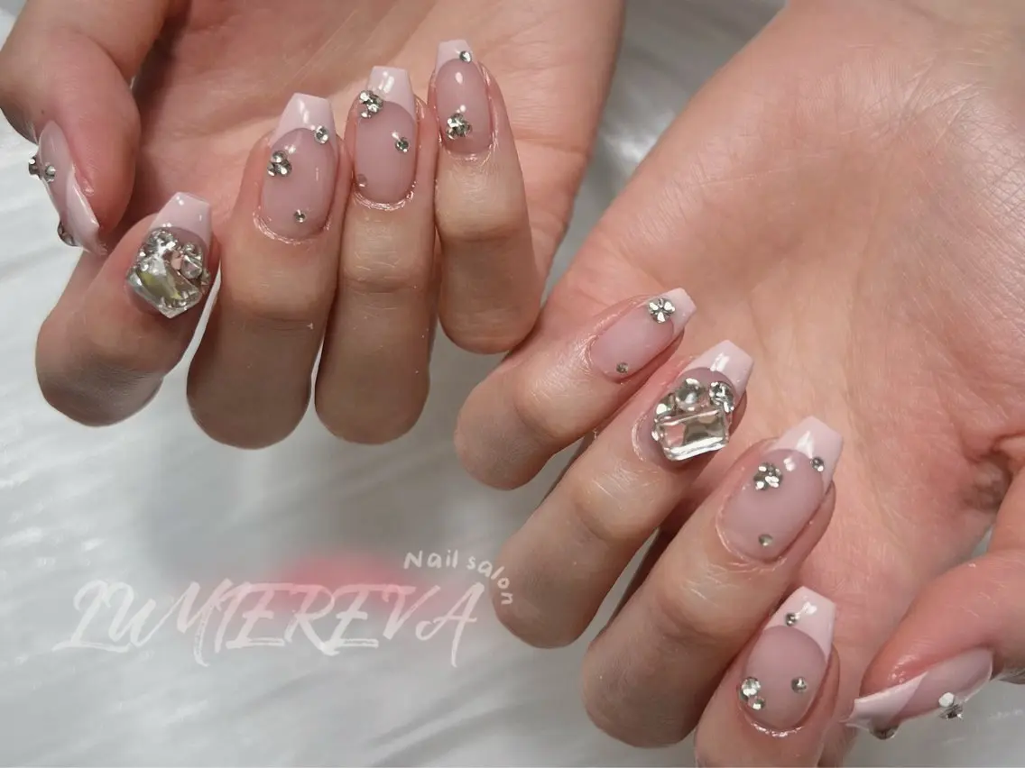 ネイル オーロラネイル 長さ出し ジェルネイル 氷ネイル・うるうるネイル 韓国ネイル Lumiereva nail salonのネイルデザイン