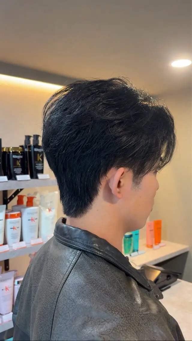 メンズ ダウンパーマ メンズ韓国風 メンズパーマ カット パーマ 門岡 昌輝のヘアスタイル