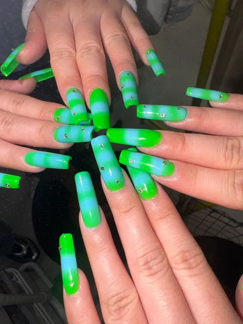 ネイル ロングネイル 33nail✴️栄 スミレ❇️Gel-xのネイルデザイン