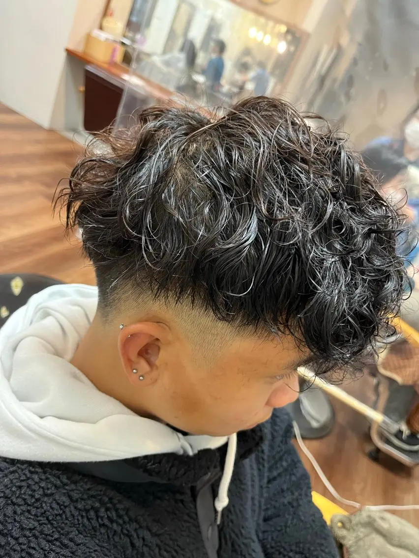 ショート カット パーマ 渡辺 竜太のヘアスタイル